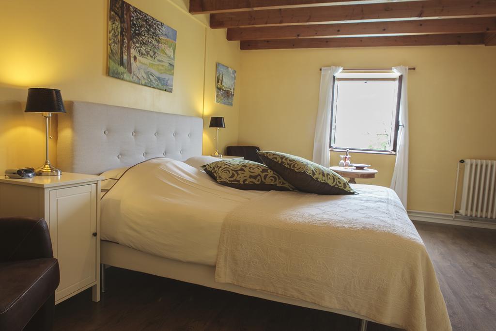 Luxury B&B Maison A Votre Sante, In Bordeaux Wine Region Savignac-de-Duras Zimmer foto